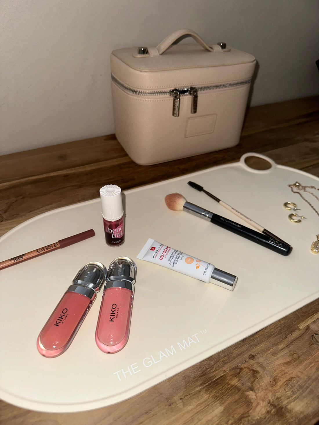 The Glam Mat